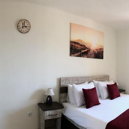 Romantic Hotel Centar Omisalj Exterior photo