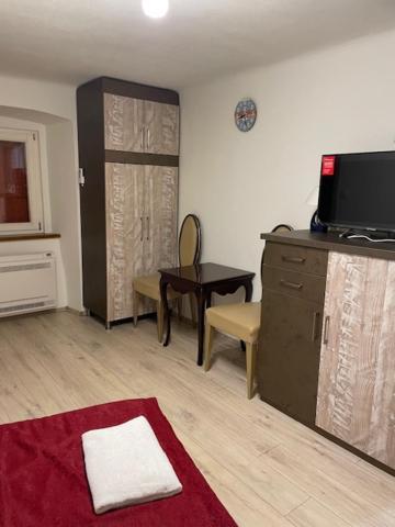 Romantic Hotel Centar Omisalj Exterior photo
